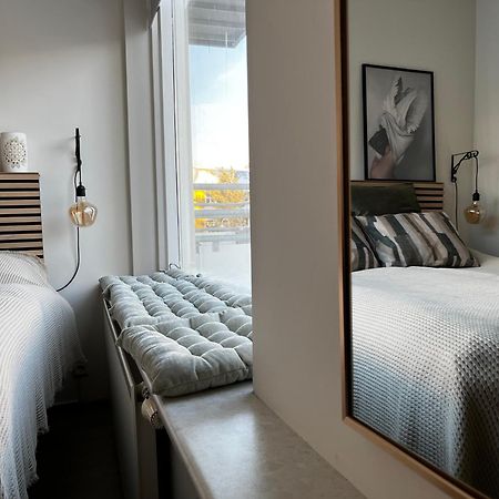 Charming Deluxe Apartment Акурейри Экстерьер фото